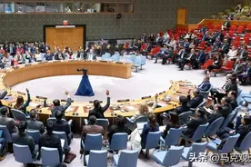 联合国通过巴以停火提案，中国让步，俄罗斯弃权，以色列得寸进尺图片