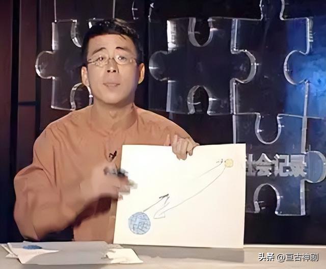 那个曾扬言让中国给全世界道歉，惨遭央视开除的阿丘，如今怎样了