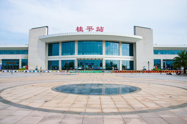 广西有哪些县级市？