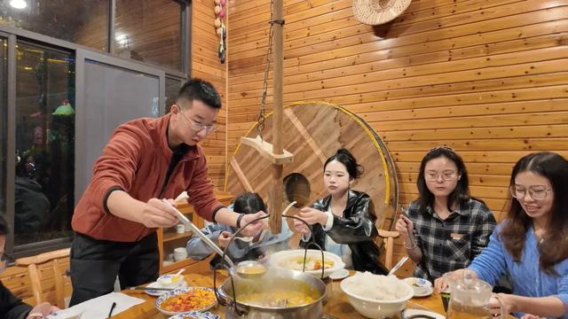 楚尚团建 | 挺进大别山悟初心,重走红军路聚力量