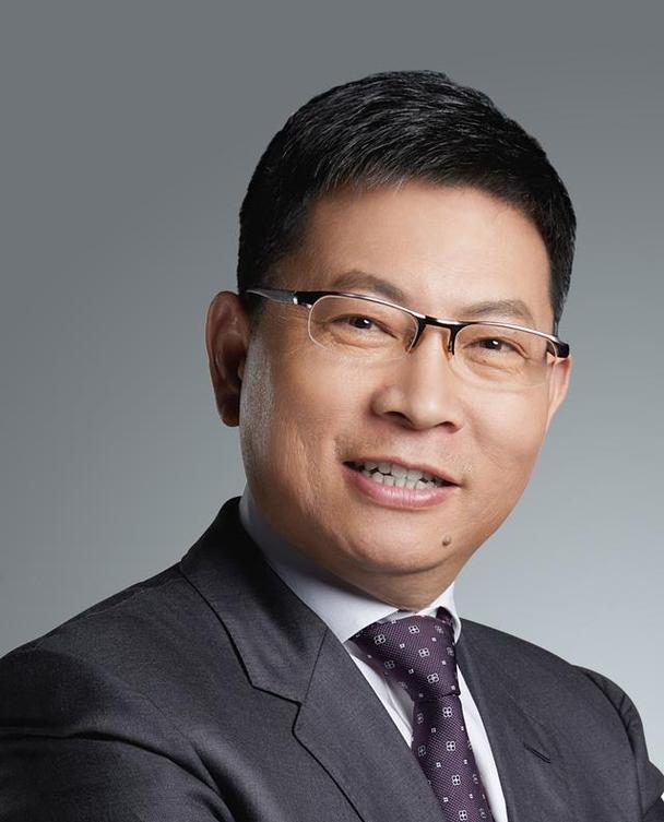 余承东任华为IRB主任，任正非签发，掌全局投资聚焦AI定未来十年