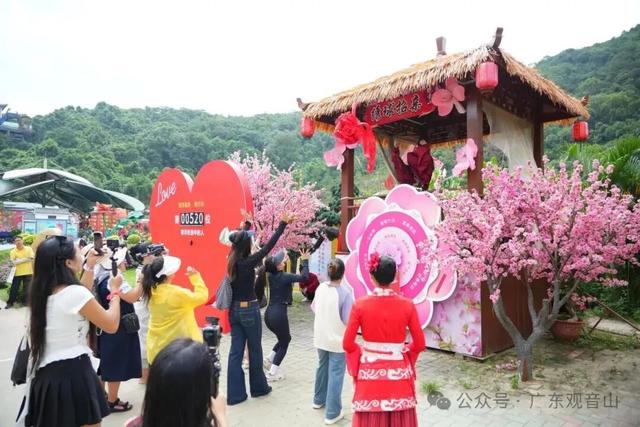观音山上快乐续航，众多NPC互动送福，助您欢声笑语过假期