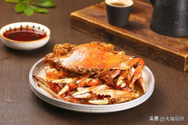 蒸螃蟹，多长时间能熟？掌握3个时间点，螃蟹不流黄，不掉腿！