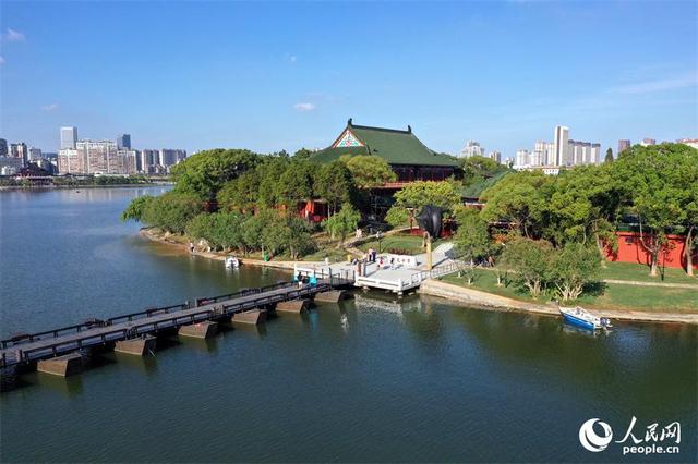 江西南昌：豫章书院桥开放 英雄城添文景融合新地标