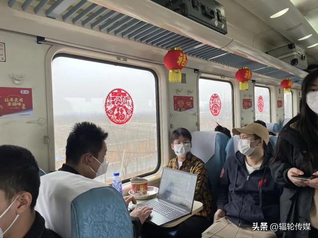 从北国雪原到温暖归途，普铁列车见证冬日中国