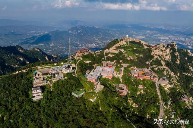此景只应天上有！岱顶究竟藏着什么？摄影师拍下震撼一幕……