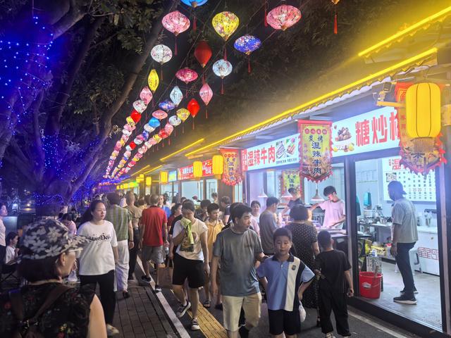 国庆假期首日，“东江八点”上新吸客！约起：体验古风文旅，看表演、吃美食！
