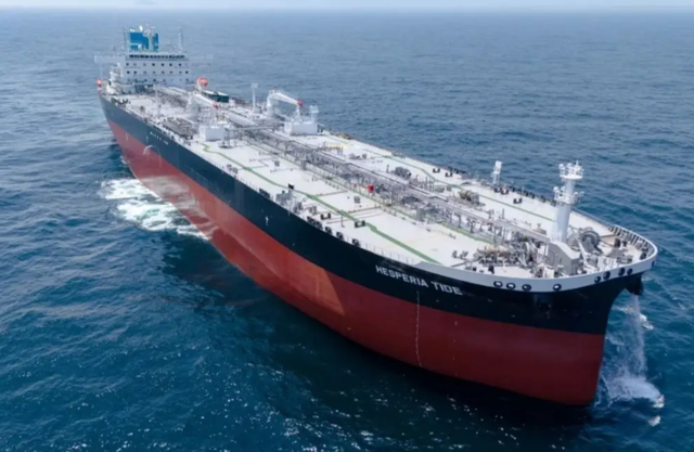 僵持数周两艘中国油轮返航，特朗普楞在原地	，5000万桶油卖不出去