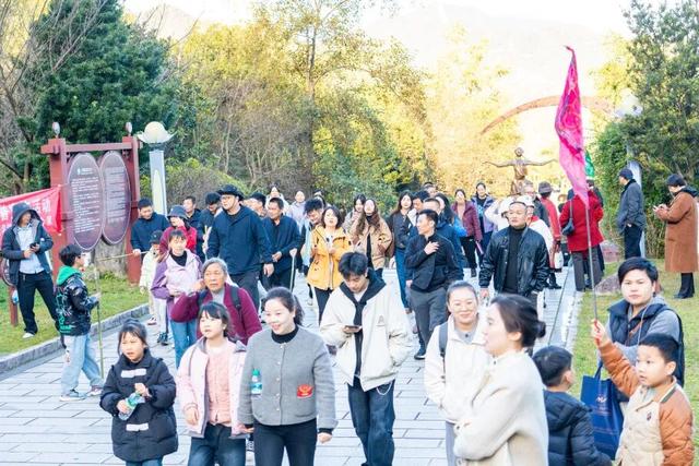温泉引流，冬游火热！明月山冬季旅游开启“旺季模式”！