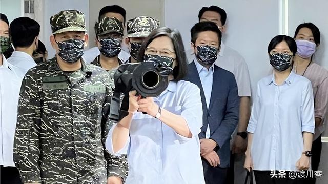 美启动111亿对台军售，不到24小时收到报告：中方取消13万吨订单