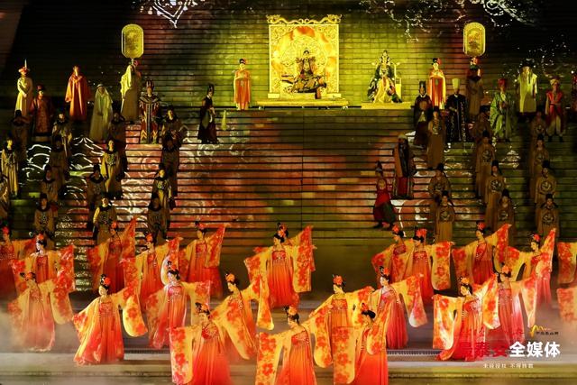 炎炎夏日，来泰山封禅天地剧场寻一场清凉与文化盛宴