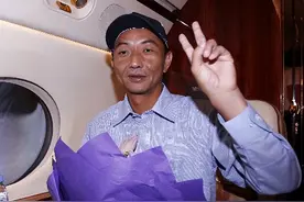 詹其雄：13年前的霸气一撞，将日本自卫队的尊严撞了个粉碎图片