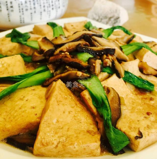 家常炖豆腐，不用大厨也能做出鲜嫩入味的家常好菜！