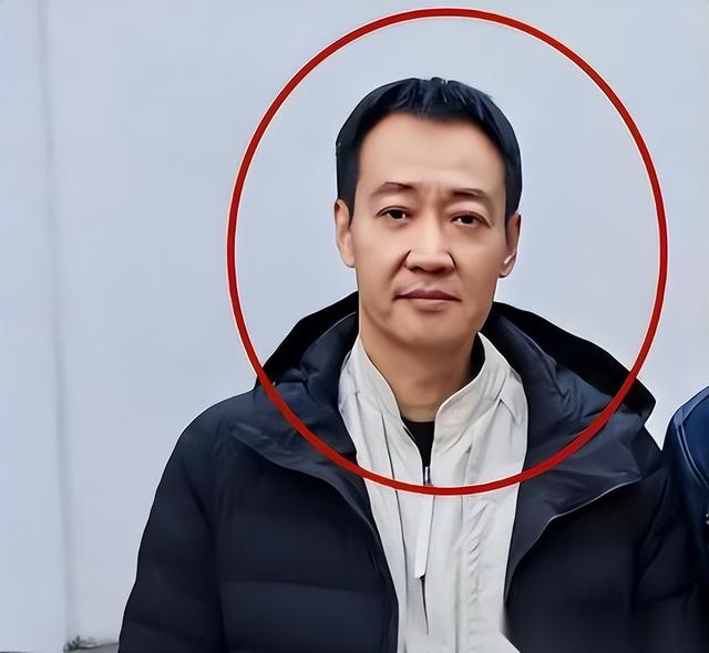 52岁辛柏青似乎现身春晚彩排