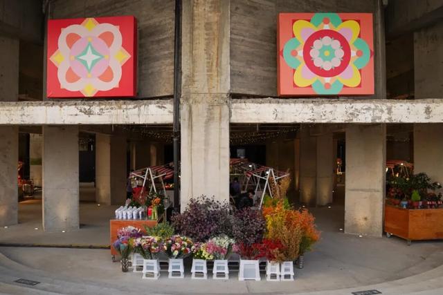 徐汇滨江新玩法！滑冰+逛集，快来沪上最大户外水岸冰场打卡！