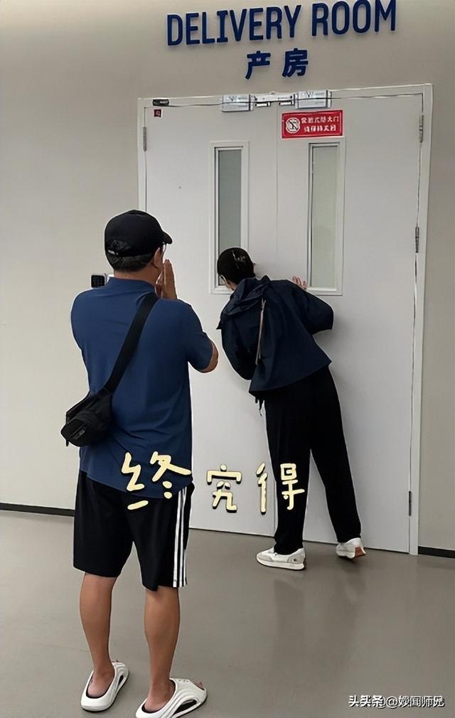 水均益泉州给女儿带娃	，与前妻18年后再同框，主动搭话对方却不理