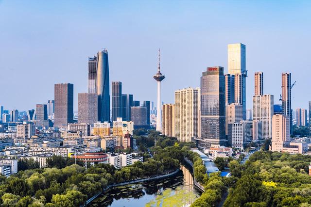 辽宁这座特大城市，是东北最大的交通枢纽，有8市共用国际机场！