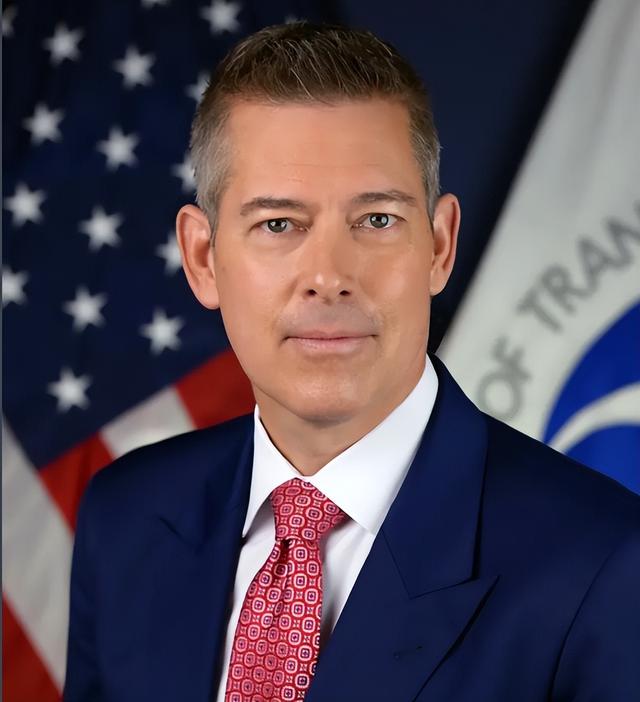 白宫上演权力博弈！NASA局长之争激化，马斯克怒怼交通部长！