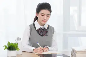 大学生学生会竞聘演讲稿范文(10篇)图片