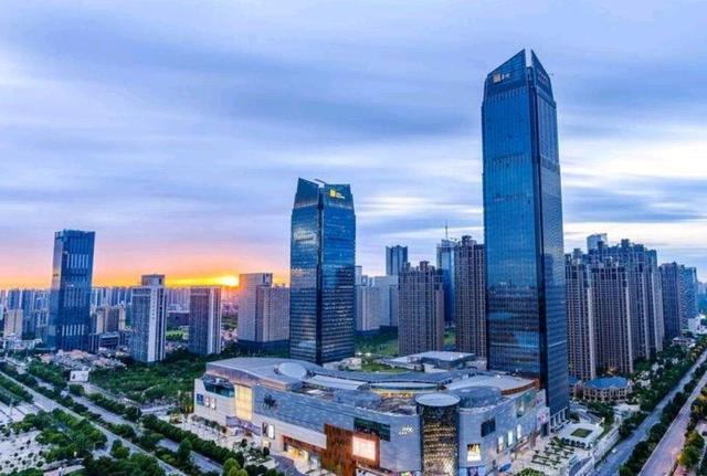 华东省会“第一城”，究竟是杭州，还是南京？合肥：当我不存在？