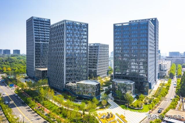 南京拿国家级荣誉！软件谷凭硬核实力入选，37万人才筑就产业高地