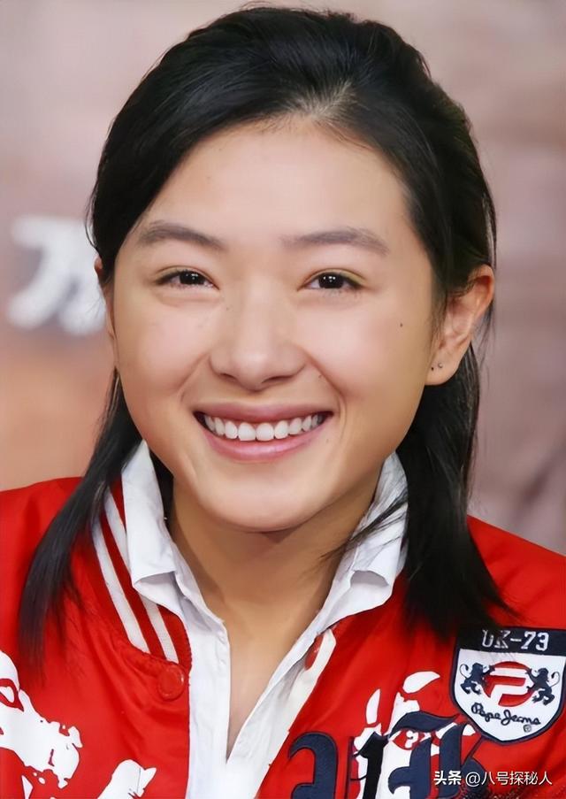 没想到一脱未成名，嫁普通丈夫8年，43岁万茜靠演女大佬终于红了