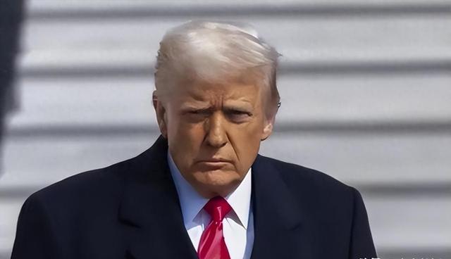 出大事了，乌导弹从天而降	，俄首都被炸？普京下令，美国态度变了