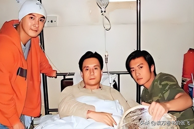他被谢霆锋打成重伤，发妻6次流产绝情离开，如今街头卖卤肉为生