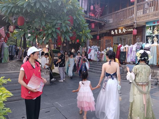 相思小镇“非遗新生八桂漫游计划活动”志愿服务活动