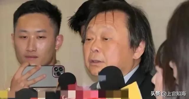 一蓝委都罢不了，李进勇出“奥步”，第二个馆长出现，王世坚急了