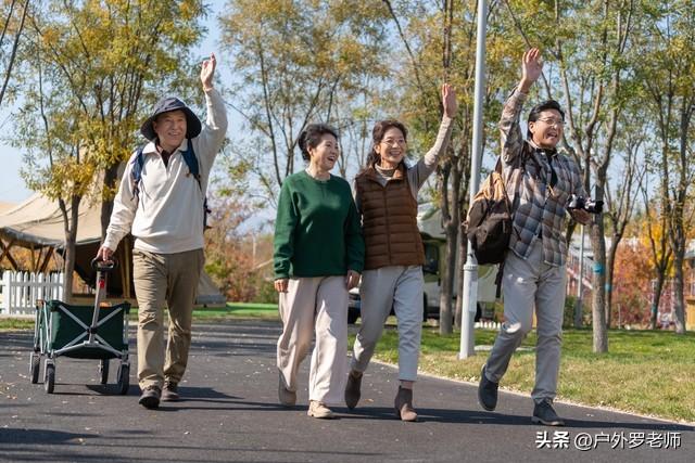 银发族必看！怕自驾麻烦？1招变轻松
