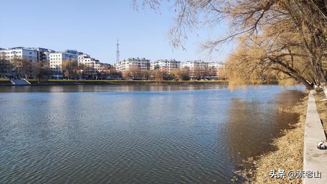 牡丹江市区水域：碧波织就的北国水韵图