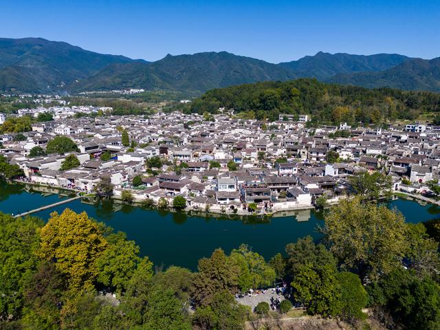 水墨未干：在宏村的倒影里打捞八百年人间烟火