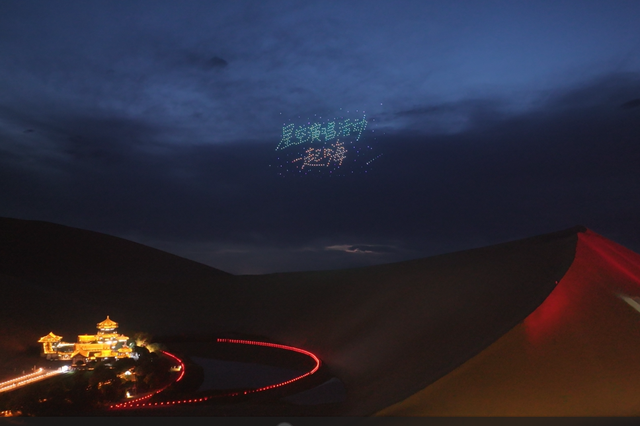 【游玩指南】鸣沙山月牙泉景区：畅玩沙漠秘境，尽享独特风情