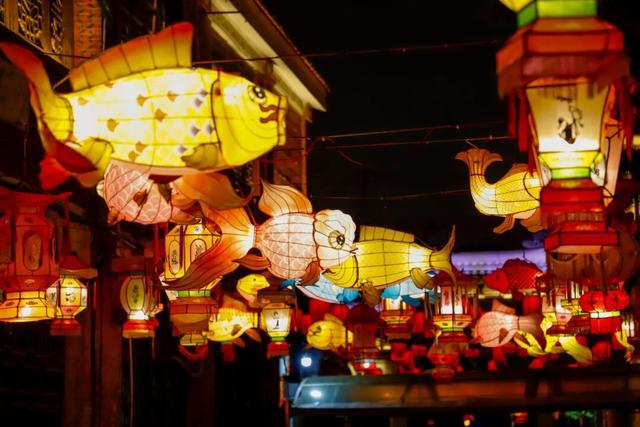 万家灯火绘丰泽丨等你赴约 漫步灯海 遇见别样元宵