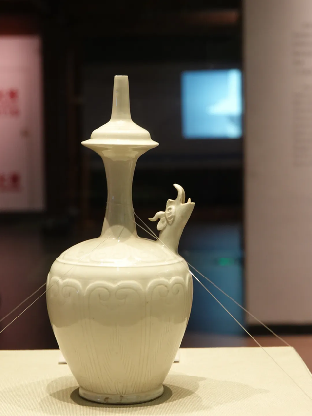 河北磁县，磁州窑博物馆笔记，那些白地黑花的枕头会讲故事