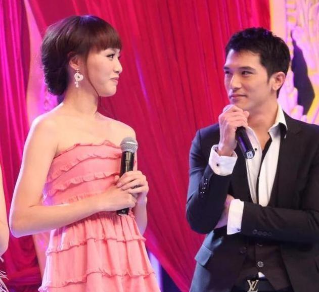 离婚传闻仅2天，罗晋父亲不幸去世，唐嫣的“无动于衷”有答案了