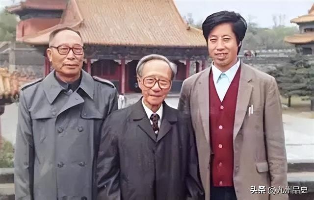 哥哥是皇帝	、大伯是光绪、奶奶是慈禧、他却非常低调地活到2015年