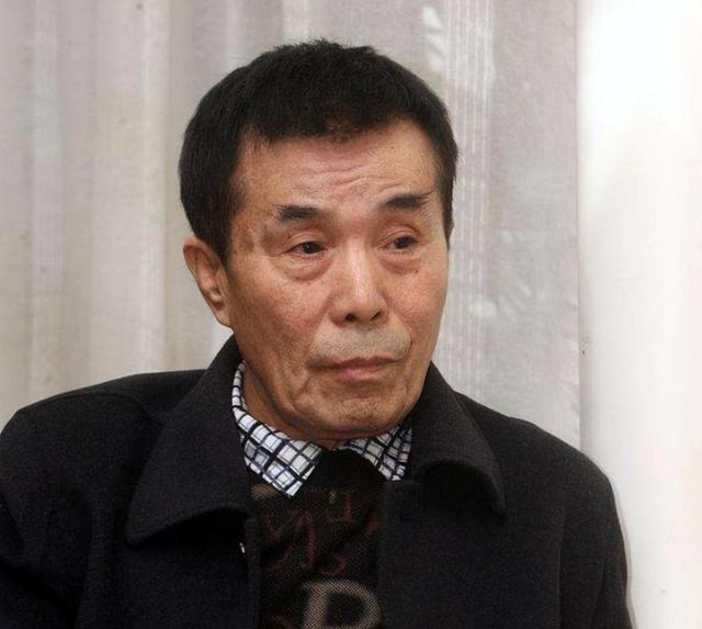 闫学晶事件再升级！官媒下场发文锐评，言辞犀利，句句直戳她心窝