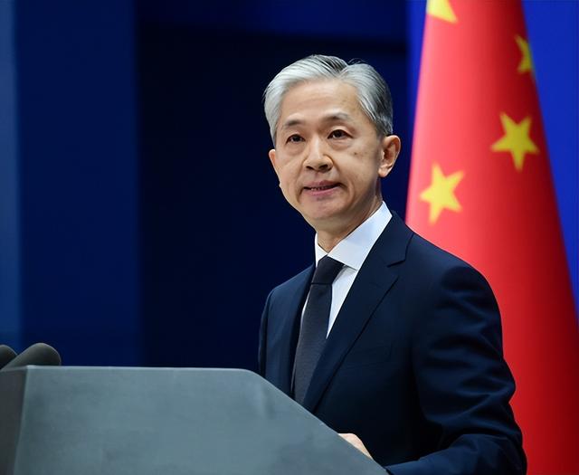 马杜罗话音刚落，特朗普下令开火，美军打响第一枪，中方斩钉截铁
