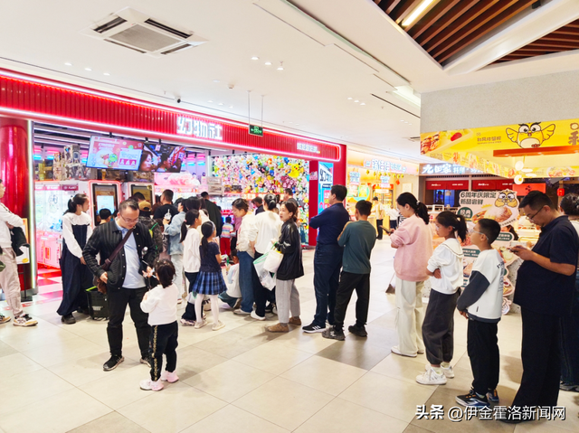 太火爆！伊旗双节接待游客42.4万人次！旅游收入突破3亿元！