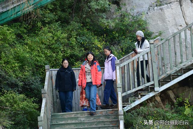 邢台天梯山：秋色美景入画来