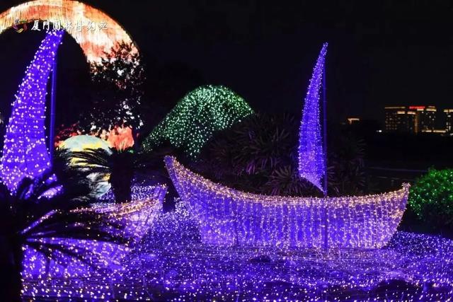 厦门园博苑花灯又上新！走进秋夜浪漫花月夜~