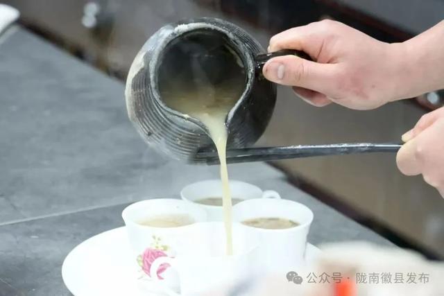 嘉陵江畔 诗意山水