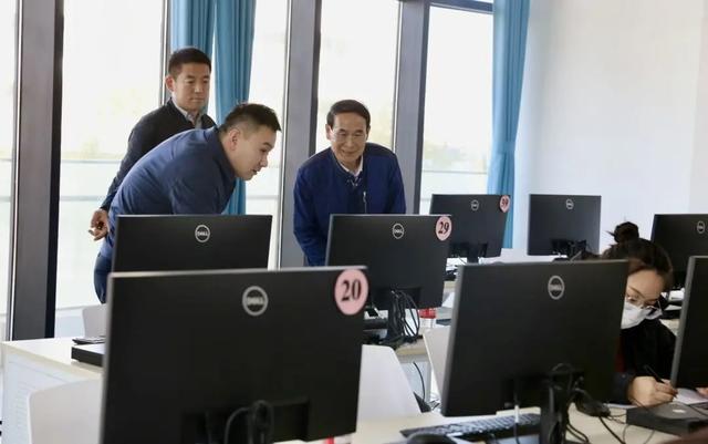 呼和浩特市人工智能训练师职工职业技能比赛成功举办