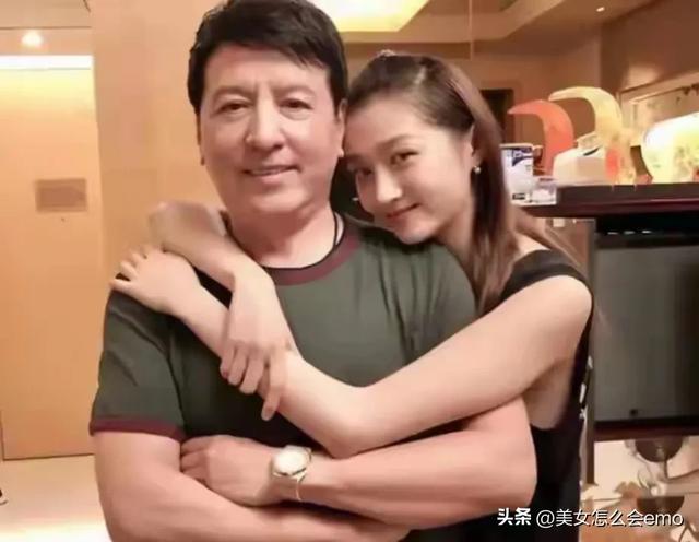 原来他们是父女！老戏骨父亲配好演员女儿，这关系藏得真深