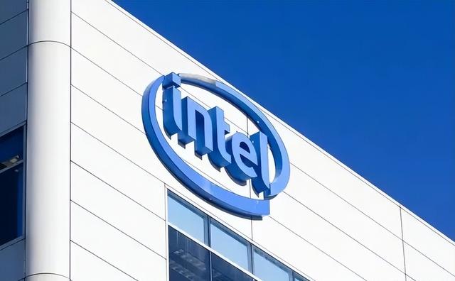 75岁芯片大佬潜逃美国！带核心技术机密，中国半导体经济警报拉响