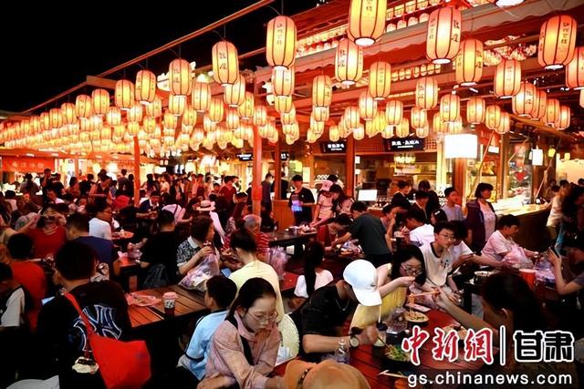 敦煌文旅融合出新出彩