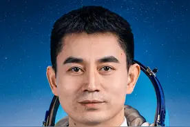 叶光富，二级航天功勋奖章！图片