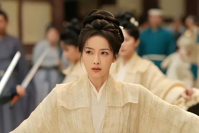 仅播4集，就冲上热榜第一，不愧是你们盼了一整年的黑马剧